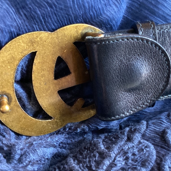 Black Leather Gucci Belt - Picture 8 of 9